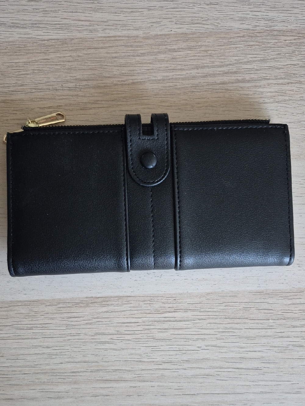 Classic Black Women’s Wallet - Snap & Zip Closure